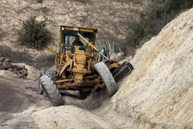 Niveleuse caterpillar 12g 1800dh par jour